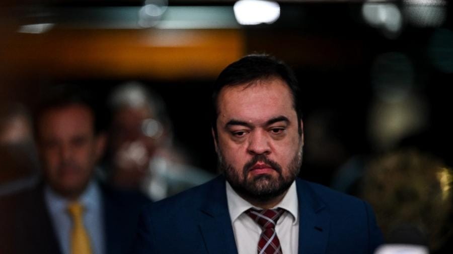 Relatora vota pela cassação de Cláudio Castro em julgamento no TSE