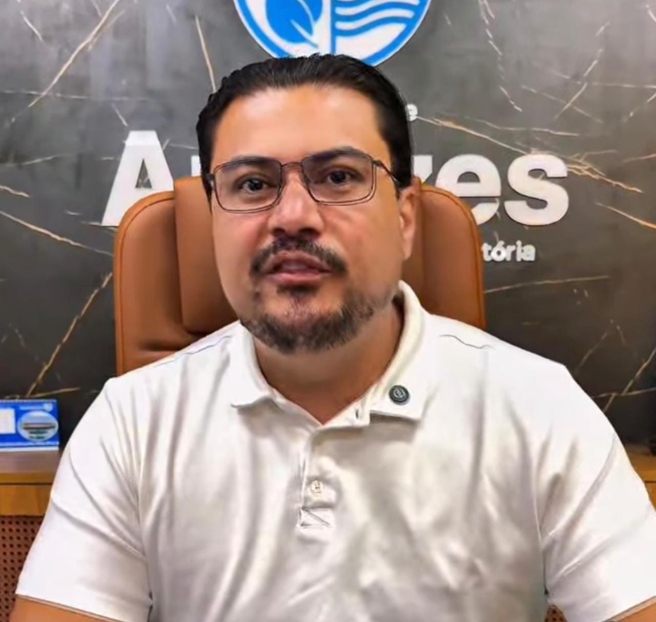 Apagão na Transparência Oculta R$ 125 Milhões em Gastos na Gestão de Thomé Neto em Autazes