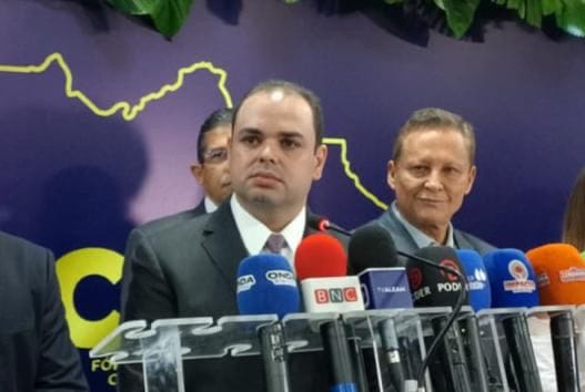 Governador Roberto Cidade ataca decisões do TRE-AM e pede para usar bens públicos em propaganda eleitoral