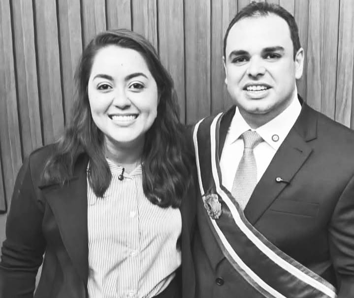 Coordenadora de transporte escolar em Maués revela que prefeita vai pagar a quem for a ato de Roberto Cidade